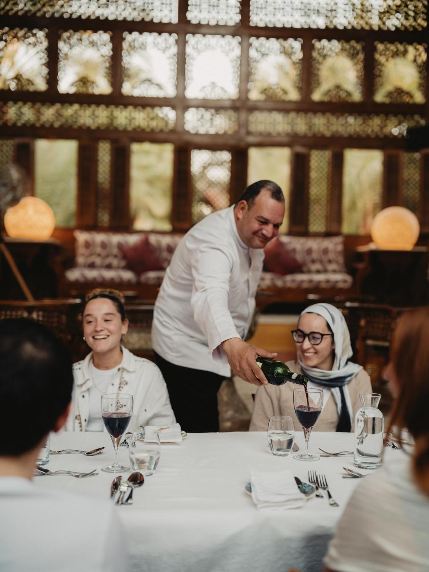 فندق المديرة الأقصر المظهر الخارجي الصورة